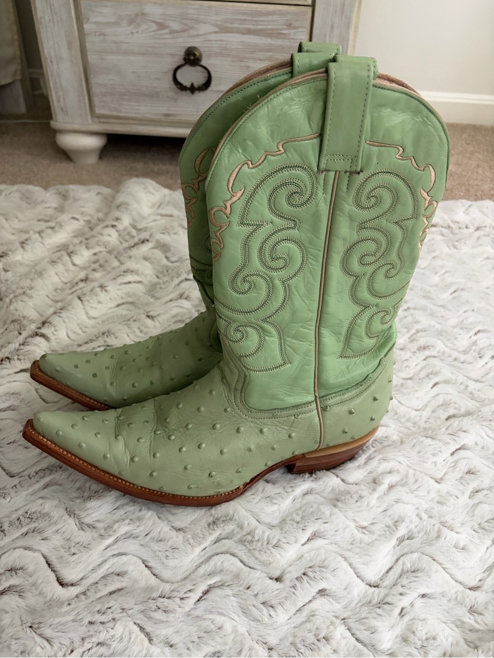 Armenta Pistachio Green Embossed Ostrich-Texture Western Boots - Picture 3 of 8